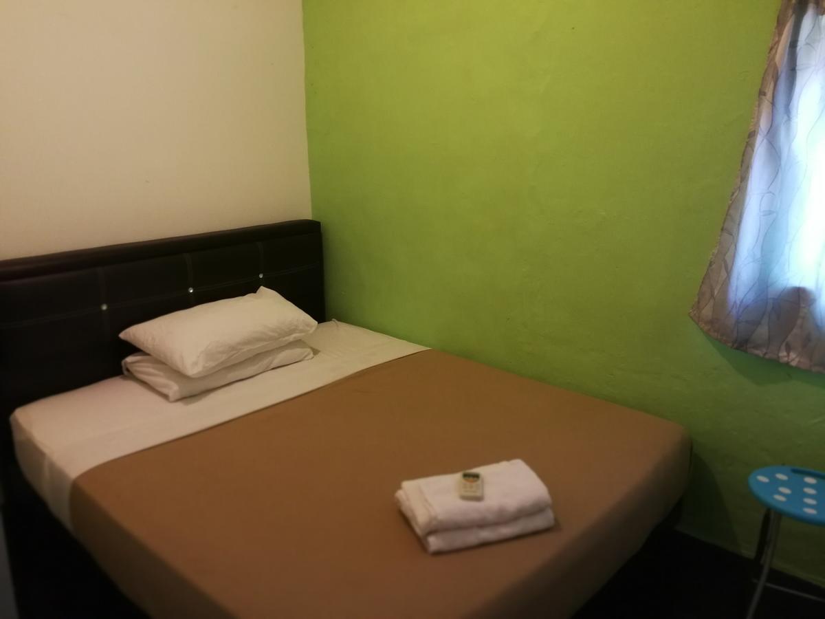Monkey Motel Cafe ملقا المظهر الخارجي الصورة