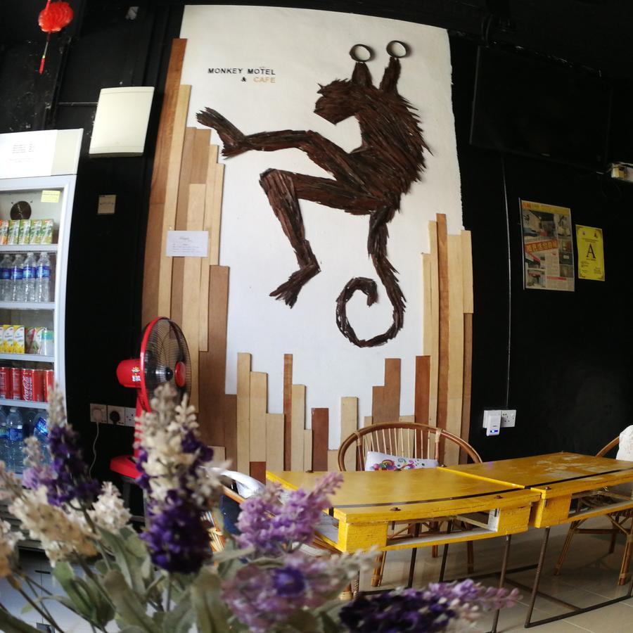 Monkey Motel Cafe ملقا المظهر الخارجي الصورة
