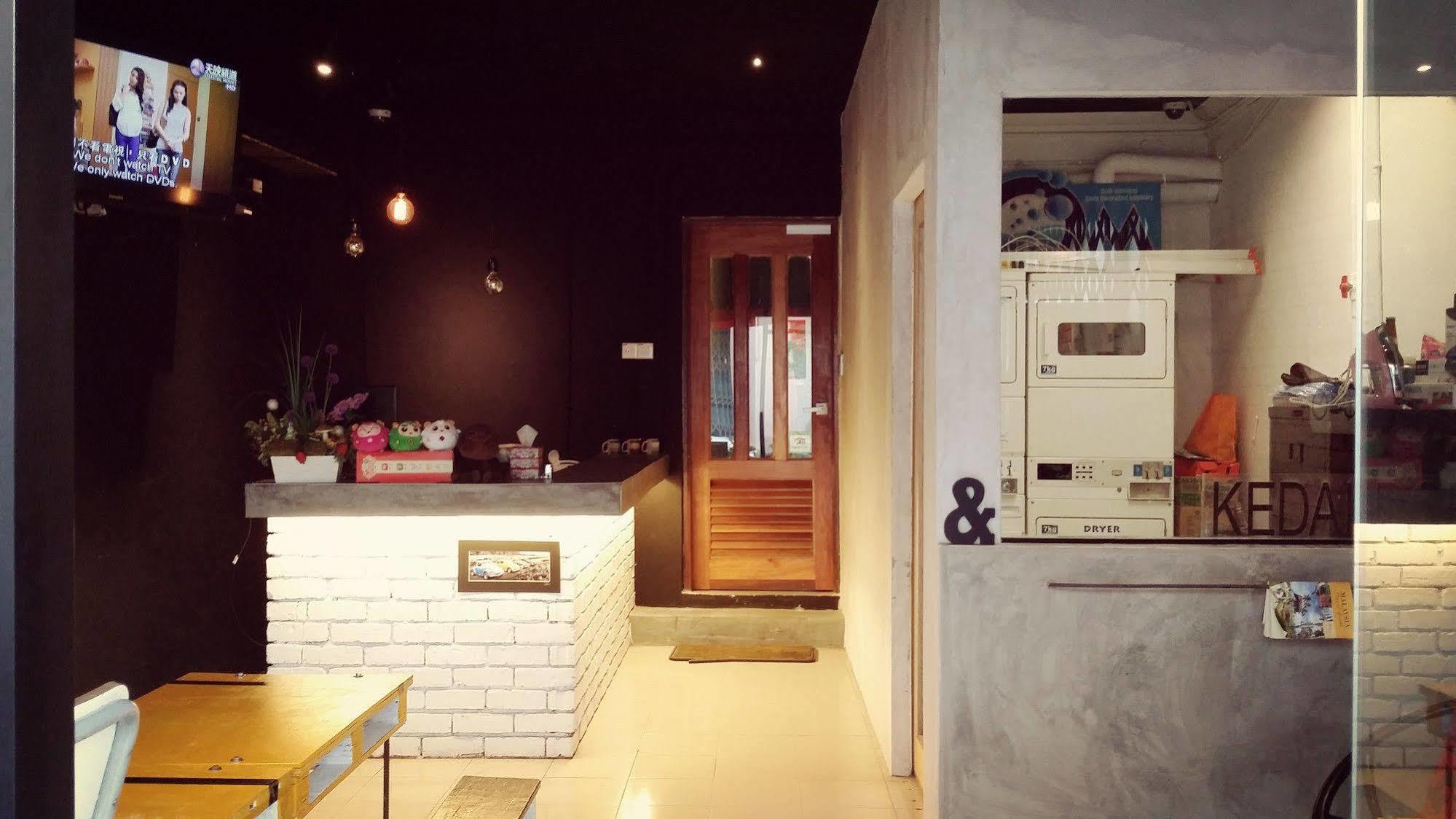 Monkey Motel Cafe ملقا المظهر الخارجي الصورة