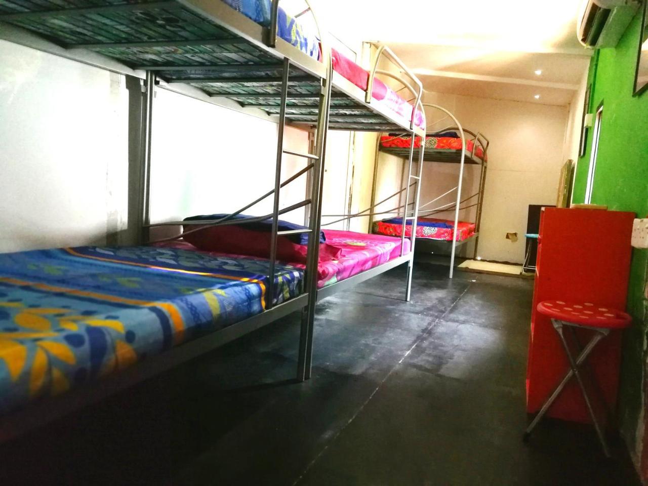 Monkey Motel Cafe ملقا المظهر الخارجي الصورة